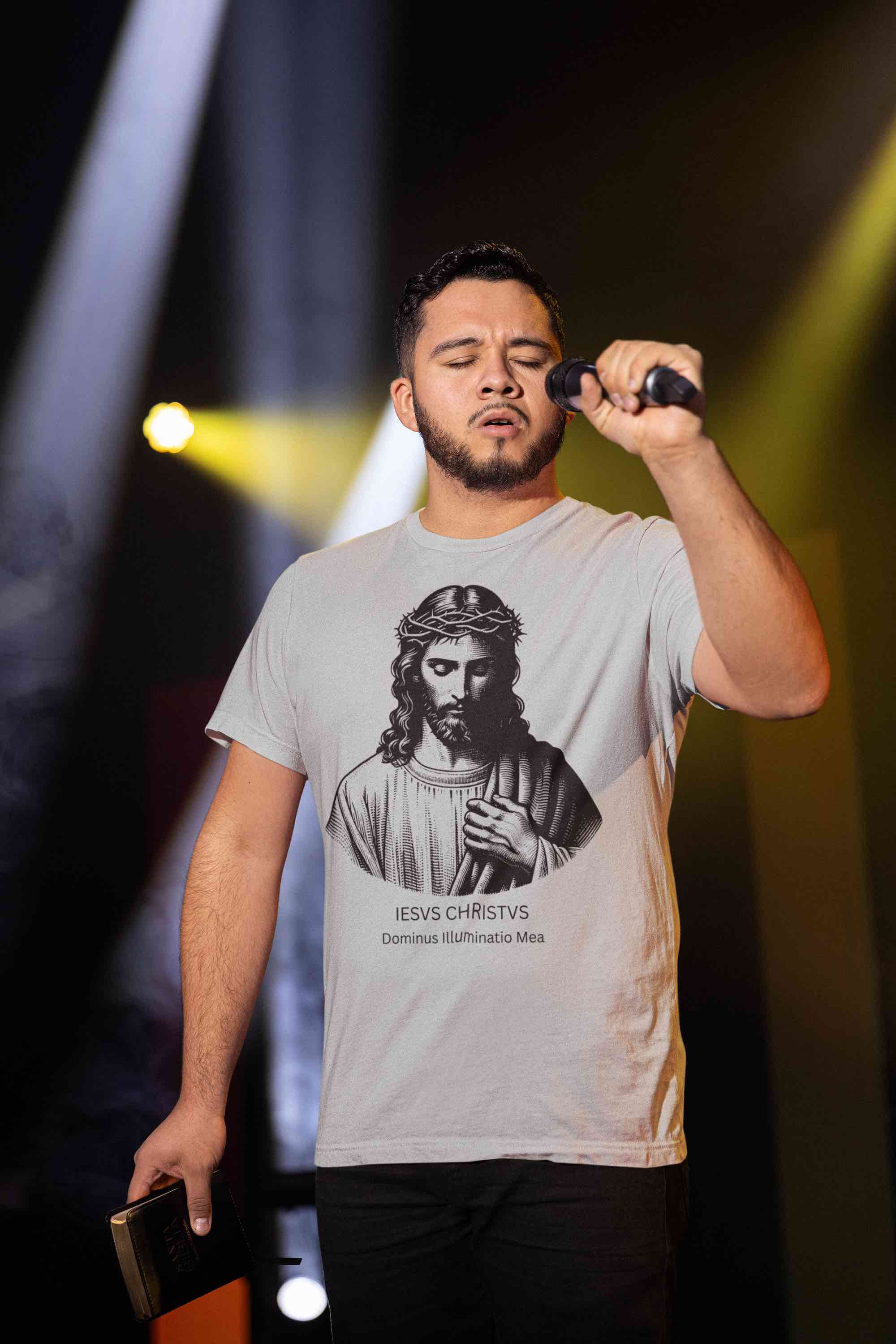 IESVS CHRISTVS – Dominus Illuminatio Mea | Latin Jesus Christ T-Shirt 🙏
